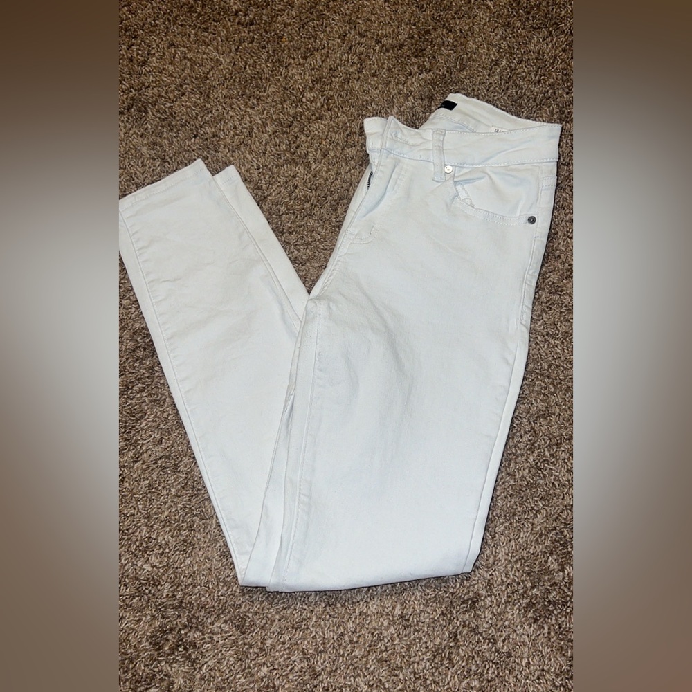 Women's Light Blue Jeans